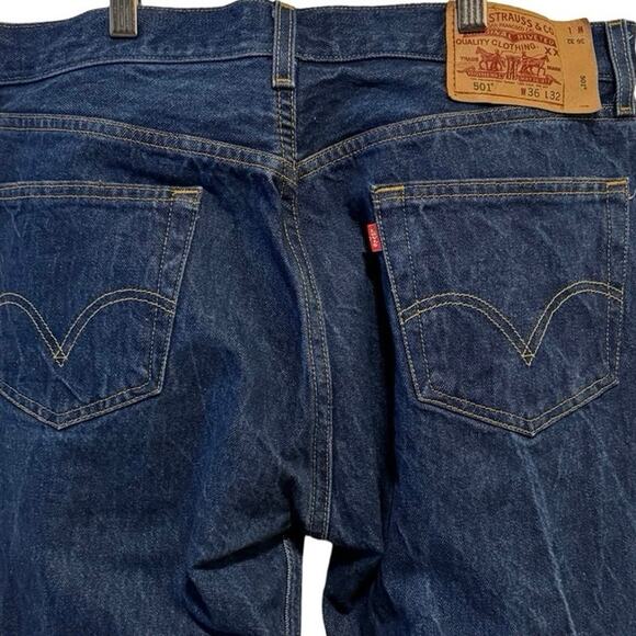 Vintage Levi’s Jeans Men’s straight 36 x32 Blue 501 Button Fly Denim Western Y2K - Picture 10 of 12